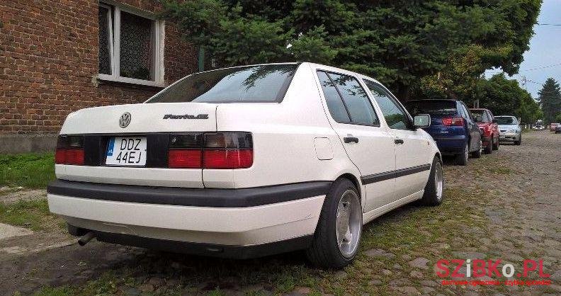 1992' Volkswagen Vento photo #1