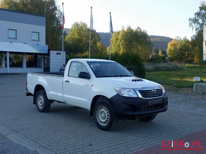 2015' Toyota Hilux photo #1