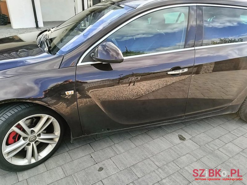 2012' Opel Insignia 2.0 T Sport photo #6
