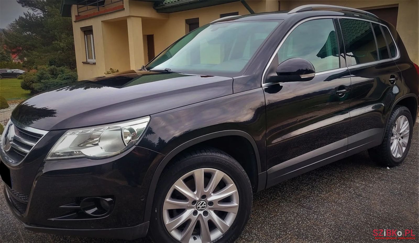 2008' Volkswagen Tiguan photo #3