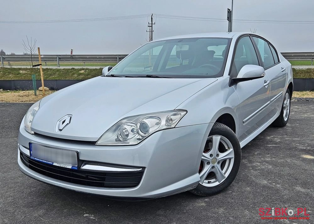 2009' Renault Laguna photo #1