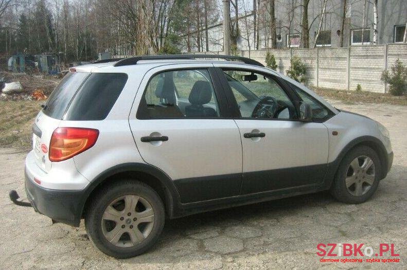 2007' Fiat Sedici photo #2