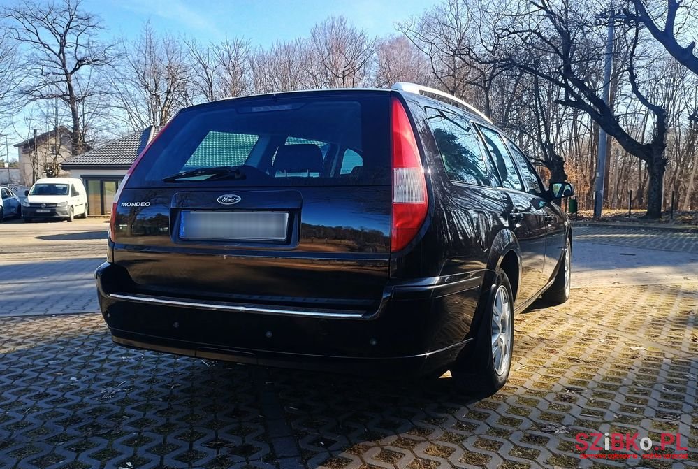 2006' Ford Mondeo 1.8 Ghia photo #6