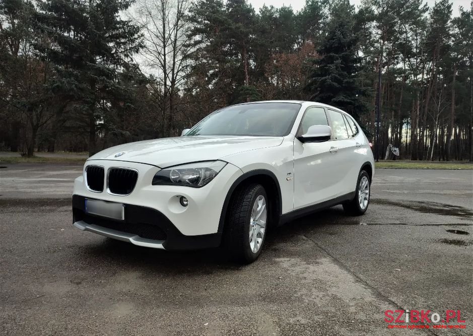 2011' BMW X1 photo #1