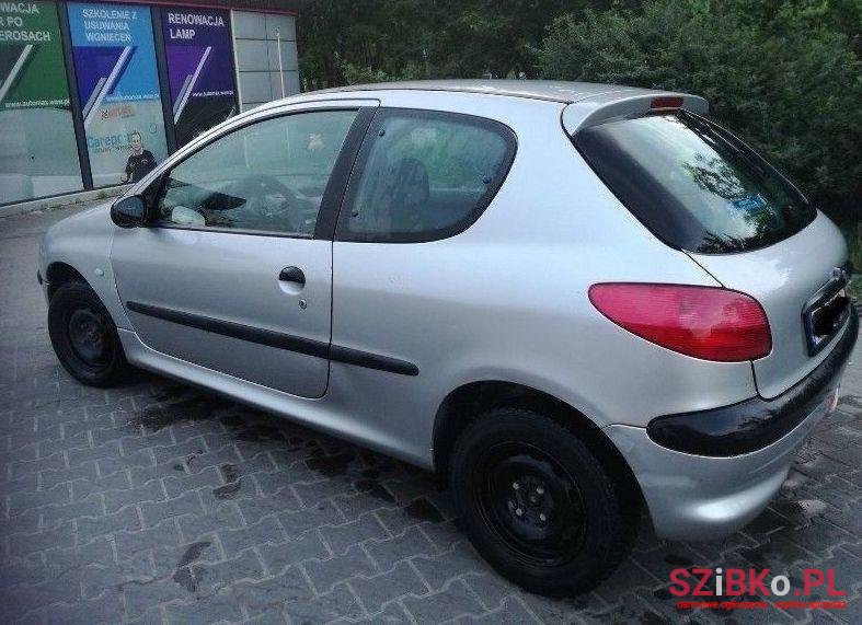 2000' Peugeot 206 photo #1