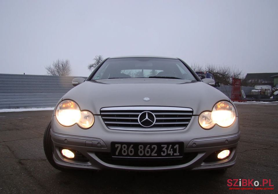 2004' Mercedes-Benz Klasa C photo #3