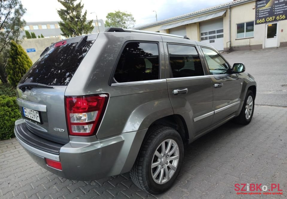 2006' Jeep Grand Cherokee photo #4