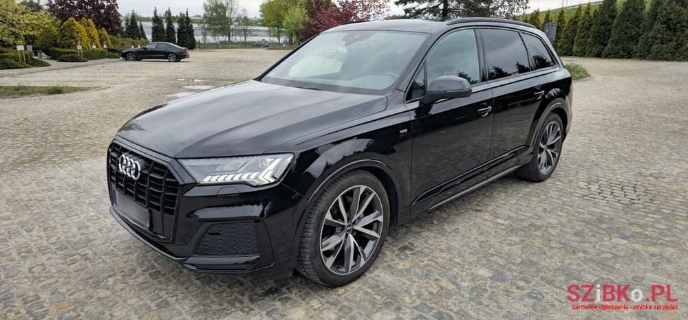 2021' Audi Q7 photo #1
