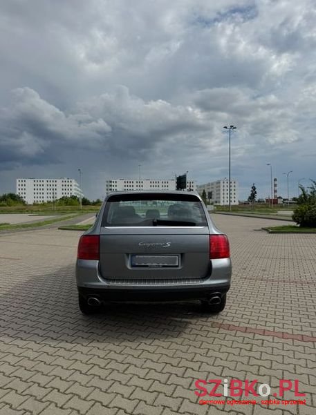 2003' Porsche Cayenne photo #5