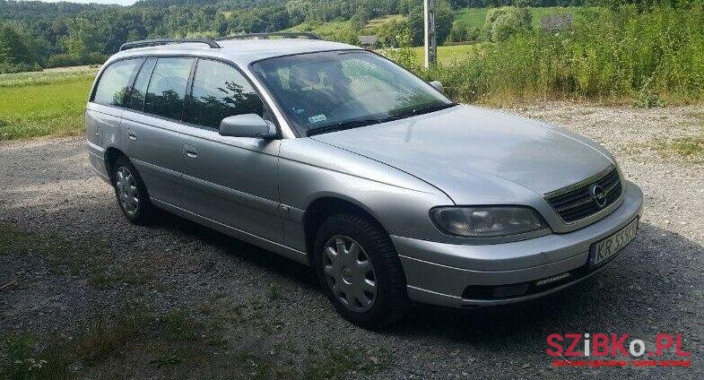 2003' Opel Omega photo #1
