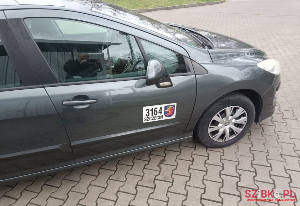 2008' Peugeot 308 photo #5