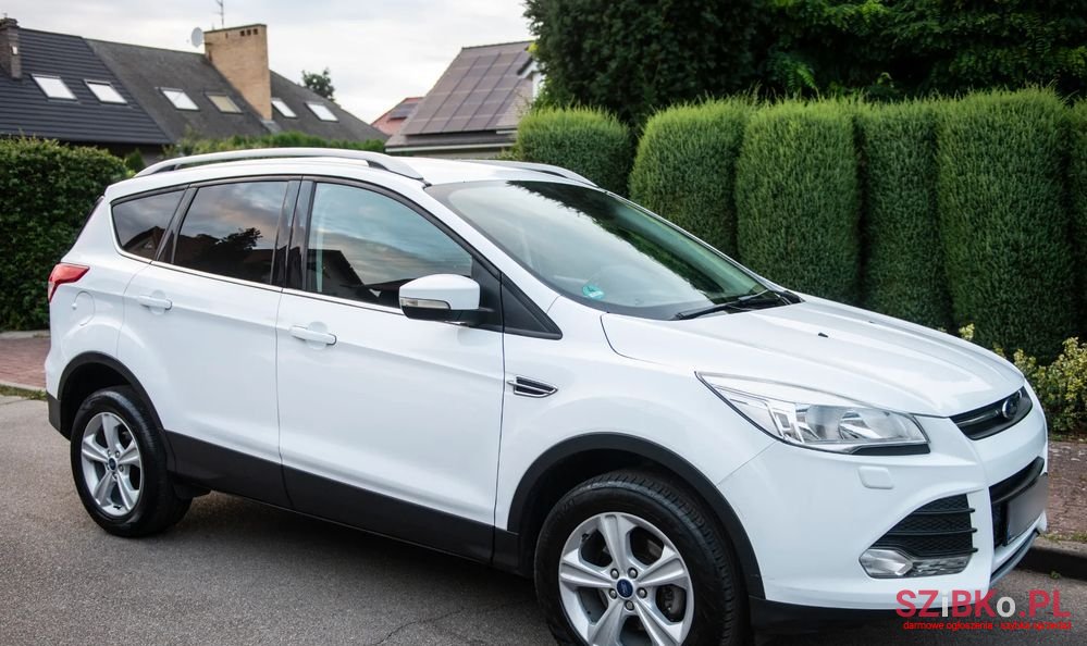 2016' Ford Kuga photo #3