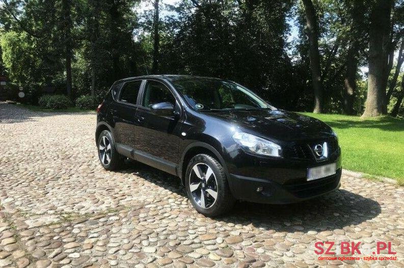 2011' Nissan Qashqai photo #1