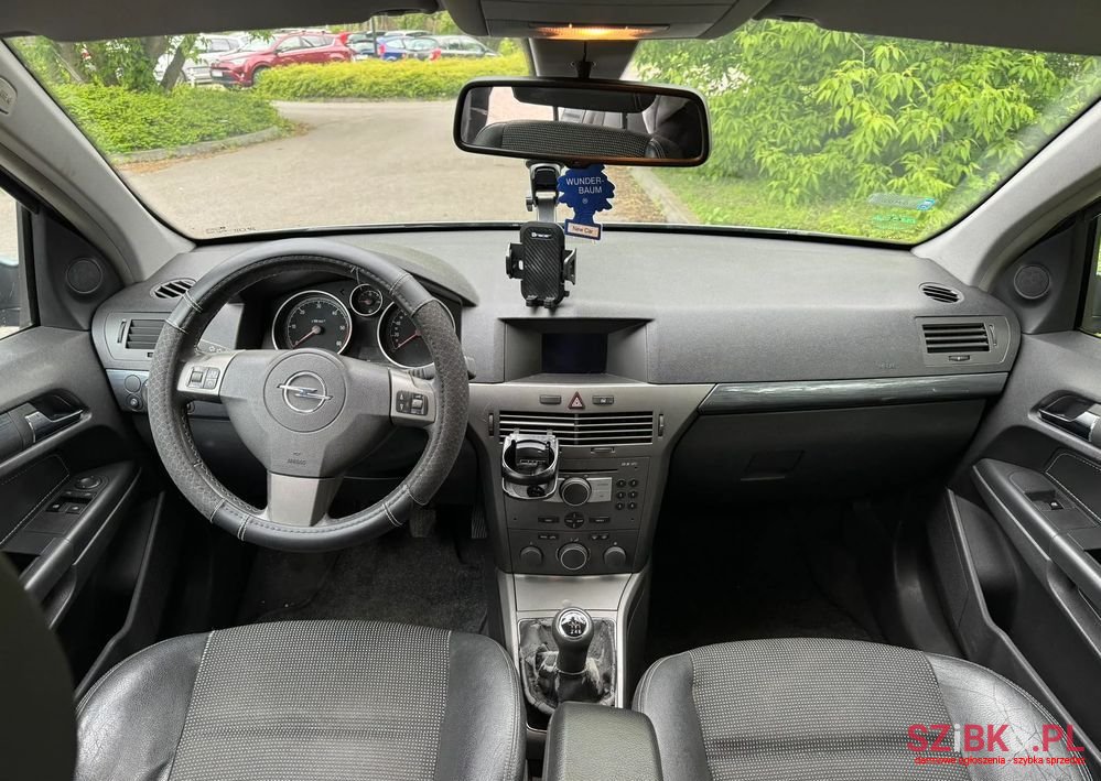 2004' Opel Astra photo #5