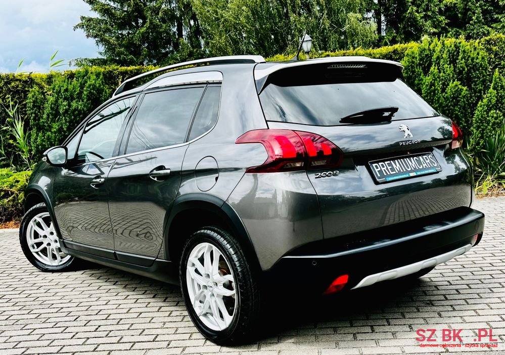 2018' Peugeot 2008 photo #4