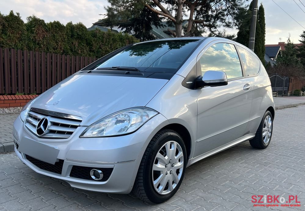 2009' Mercedes-Benz A-Class 200 Cdi Avantgarde photo #2