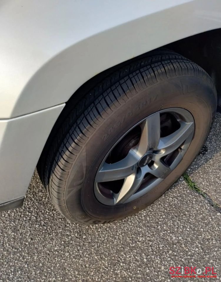 2005' Jeep Grand Cherokee photo #5