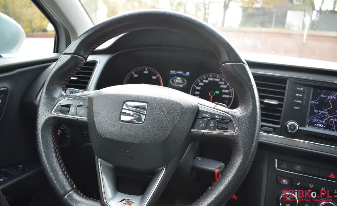 2014' SEAT Leon photo #5