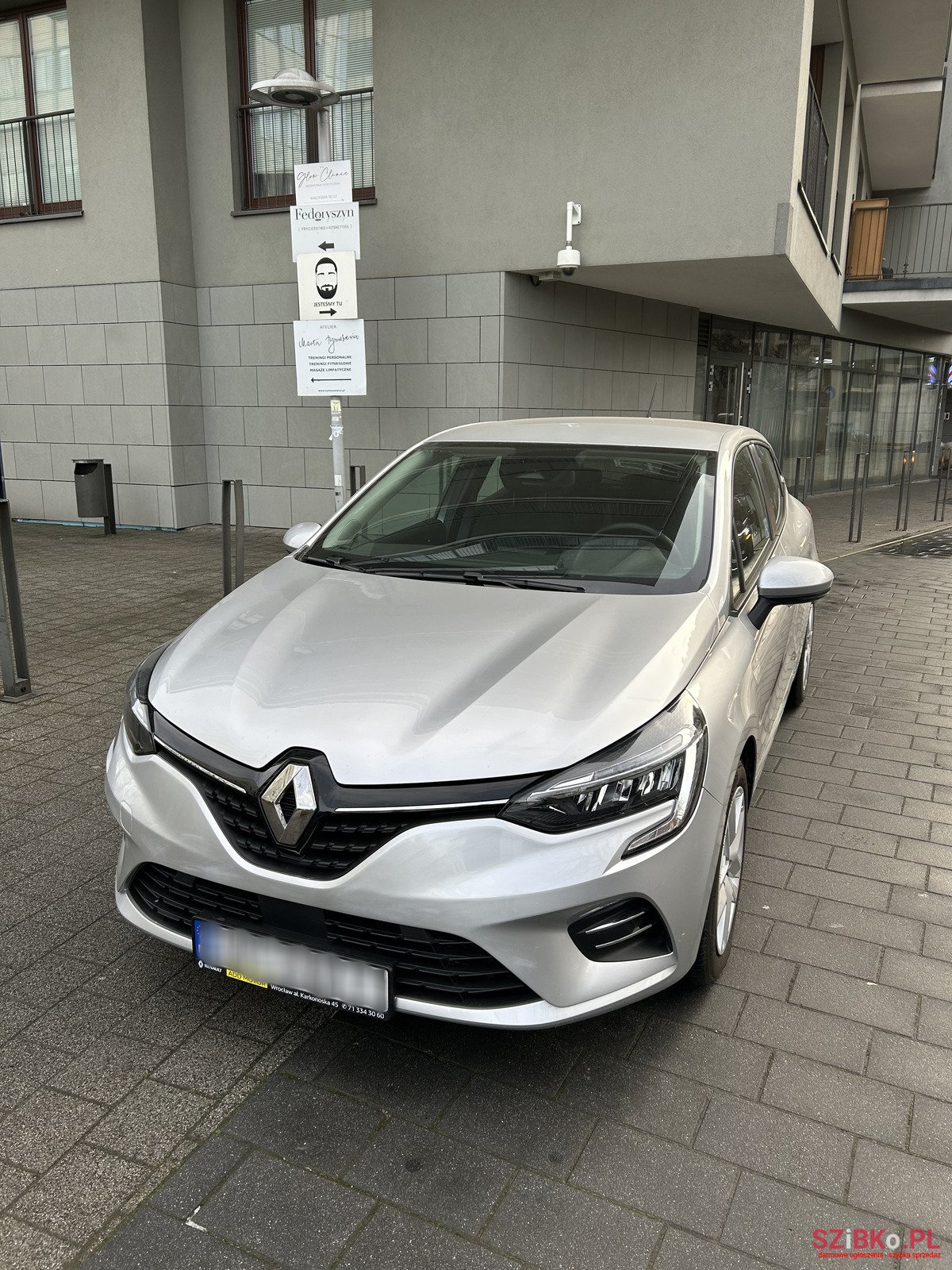 2022' Renault Clio photo #2