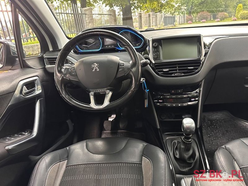 2015' Peugeot 2008 photo #6