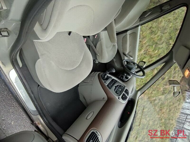 2004' Citroen Xsara Picasso photo #6