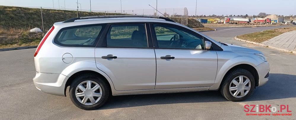 2010' Ford Focus 1.6 Tdci Ambiente photo #6