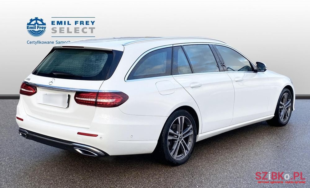 2021' Mercedes-Benz E-Class photo #5