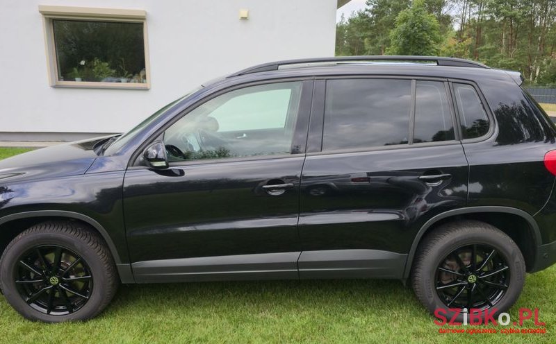 2014' Volkswagen Tiguan photo #2