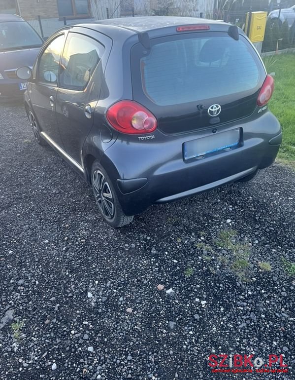 2006' Toyota Aygo photo #6