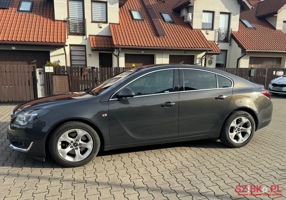 2016' Opel Insignia 2.0 Cdti Executive photo #1