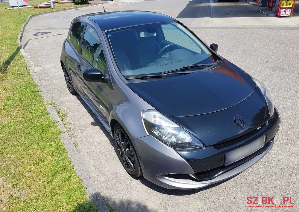 2011' Renault Clio photo #1