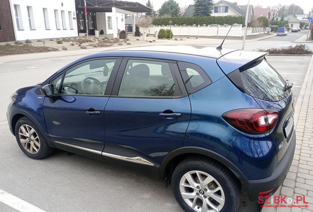 2019' Renault Captur photo #6