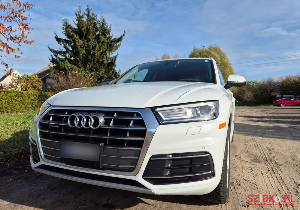 2019' Audi Q5 photo #1