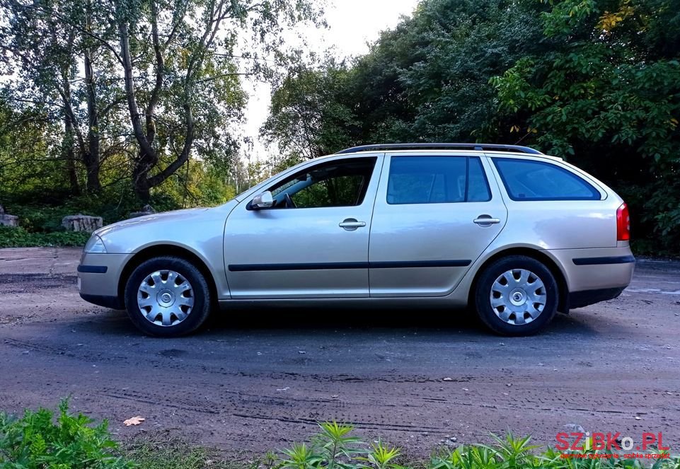 2005' Skoda Octavia photo #3