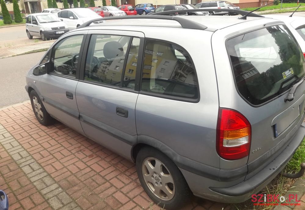 2001' Opel Zafira 1.8 16V Elegance photo #6