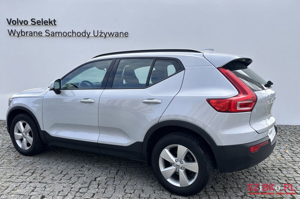 2022' Volvo Xc 40 photo #2