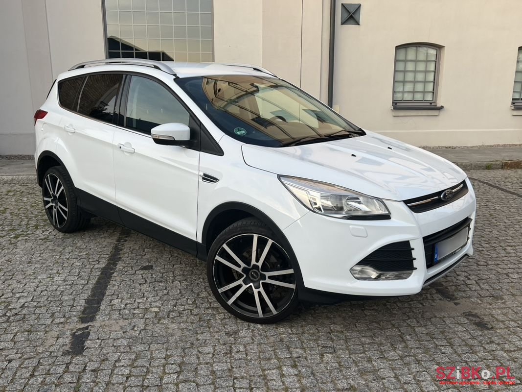 2014' Ford Kuga photo #2