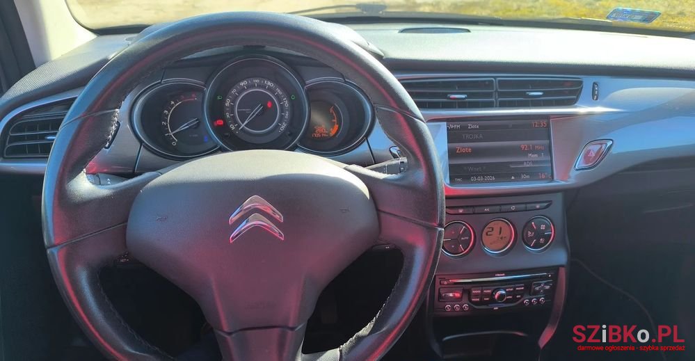 2010' Citroen C3 photo #2