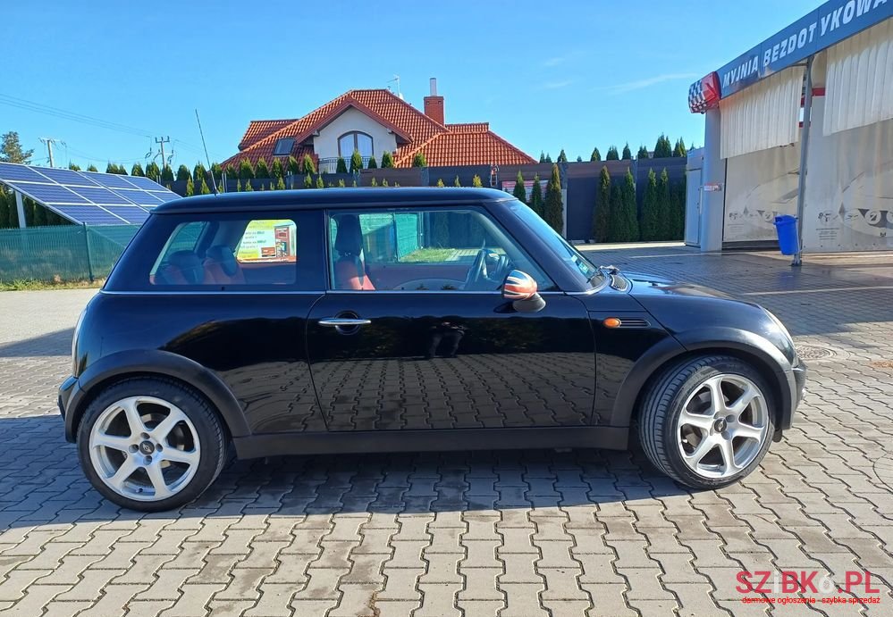 2002' MINI One Standard photo #3