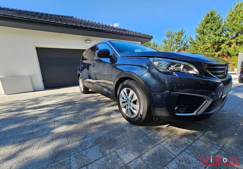 2019' Peugeot 5008 photo #4