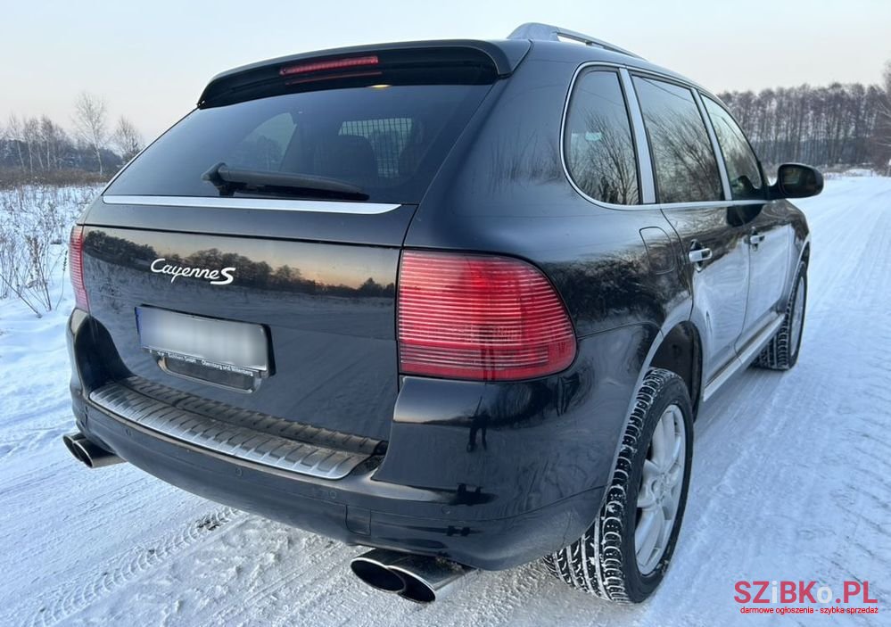 2003' Porsche Cayenne photo #6