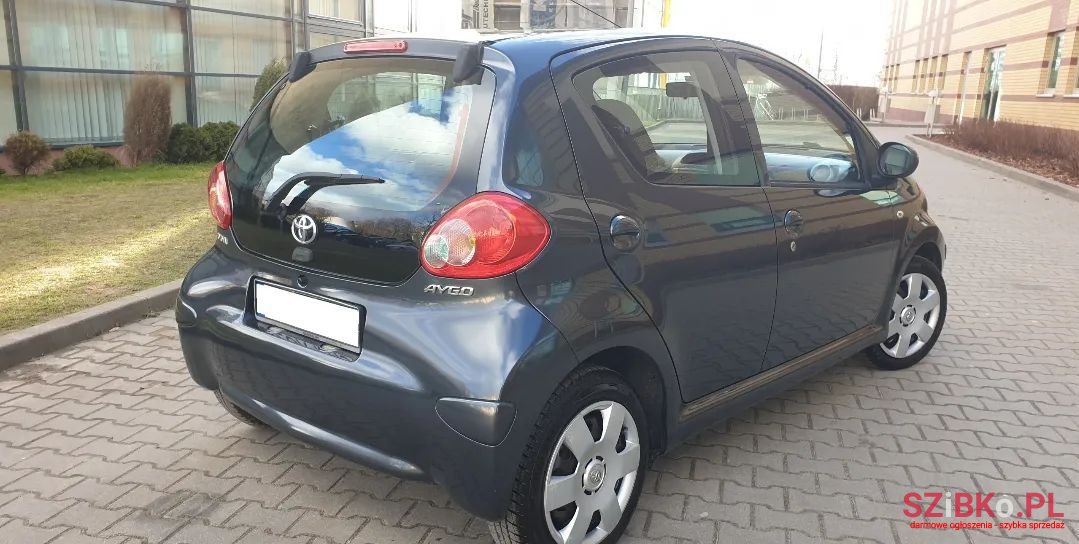 2007' Toyota Aygo photo #6