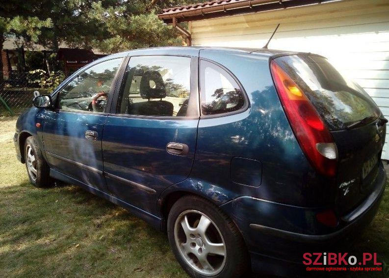 2000' Nissan Almera photo #1