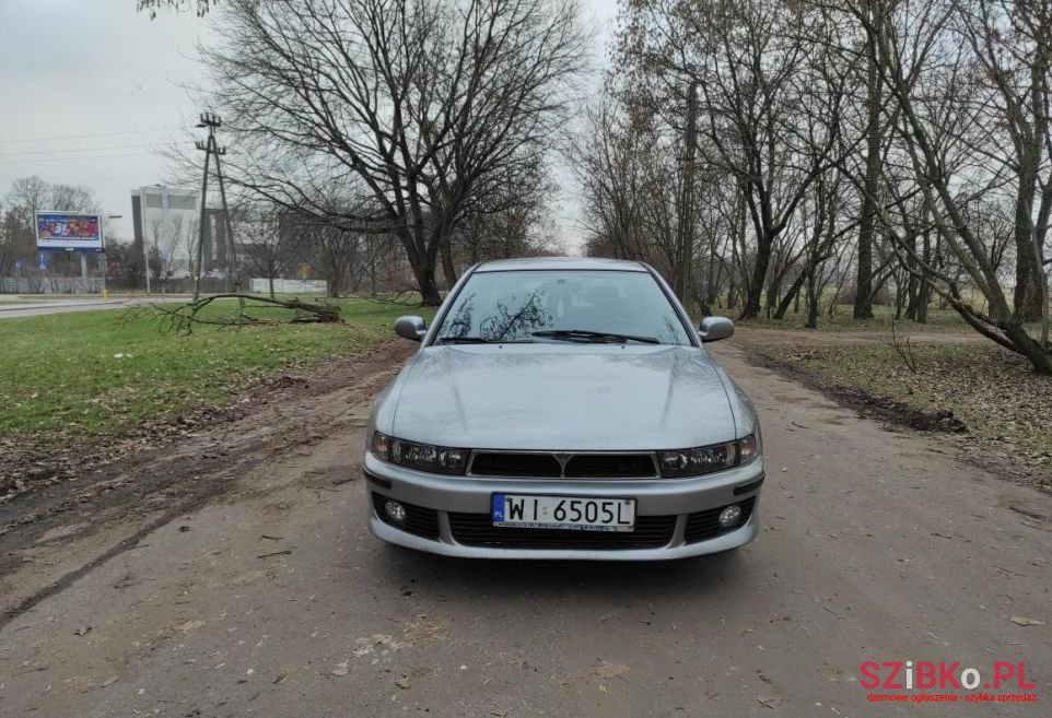 2001' Mitsubishi Galant photo #2