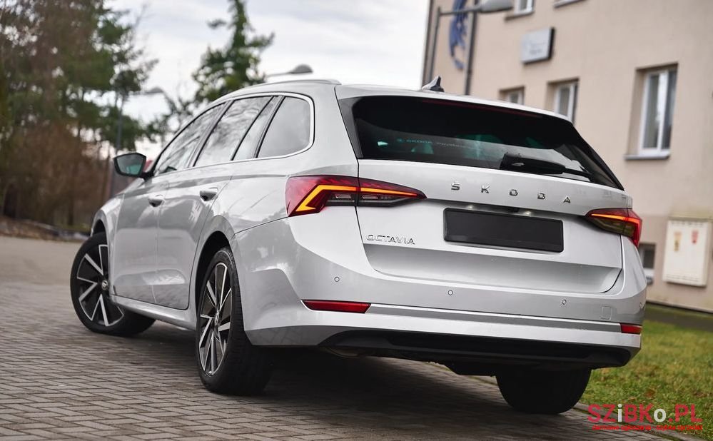 2020' Skoda Octavia 2.0 Tdi Style Dsg photo #4