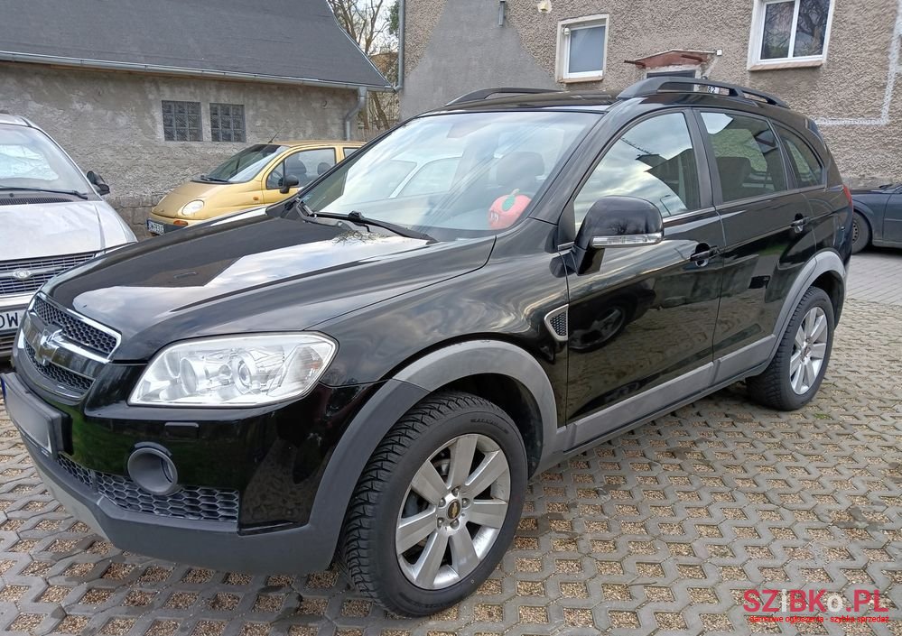 2008' Chevrolet Captiva photo #4