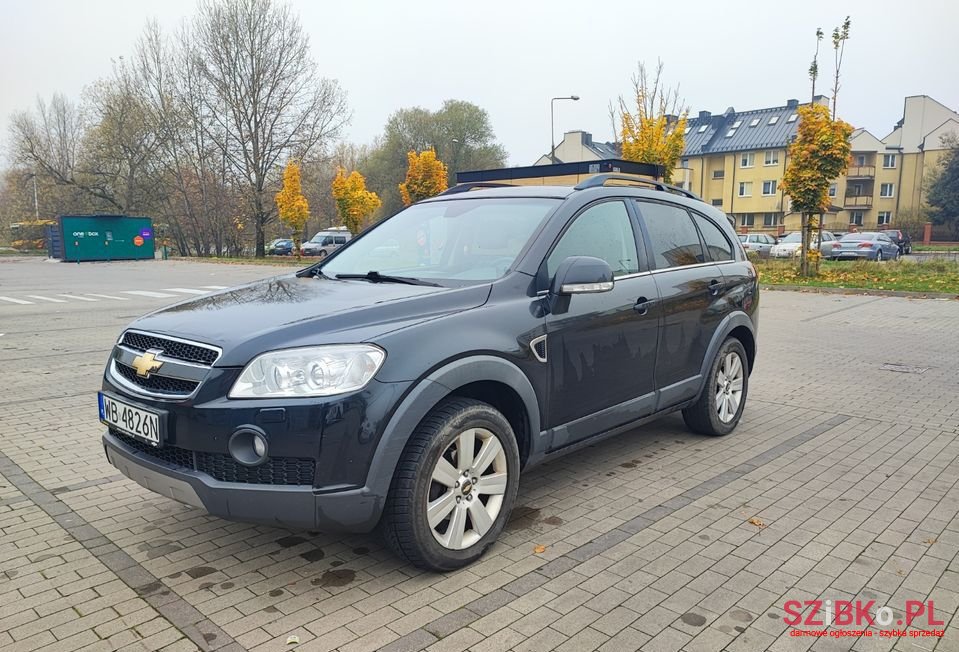 2010' Chevrolet Captiva photo #3