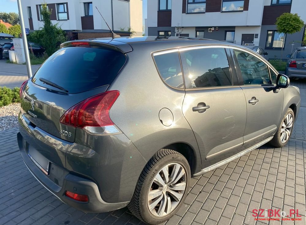 2014' Peugeot 3008 1.6 Hdi Style photo #3