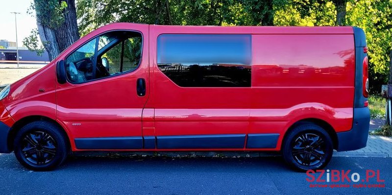 2011' Opel Vivaro photo #3