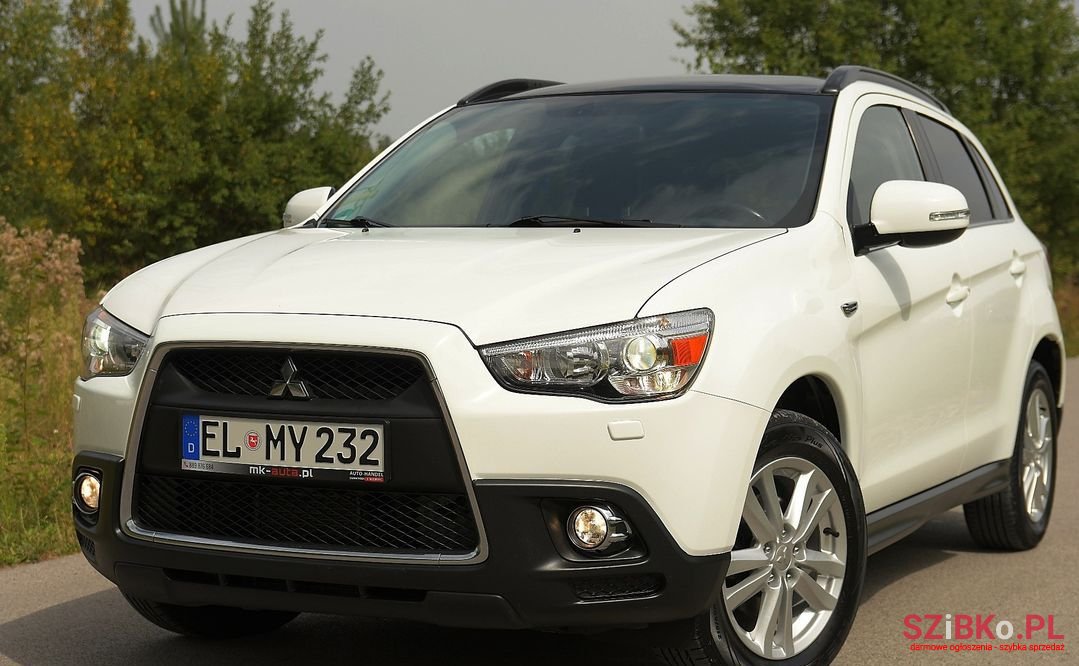 2011' Mitsubishi ASX photo #1
